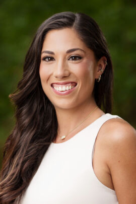 Photo of Sarah Harris