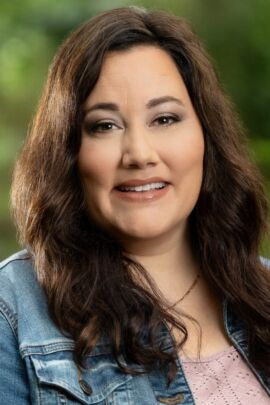 Photo of Kristin Dean