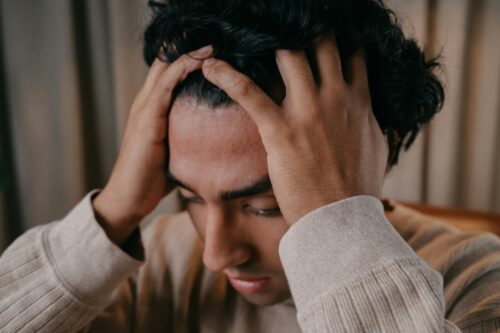 7 Signs of Unresolved Trauma in Men 1