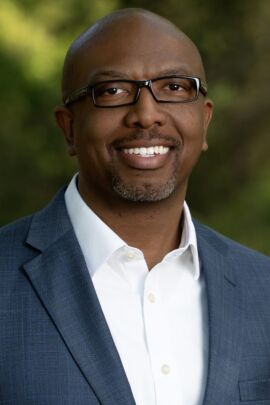 Photo of William L Ross